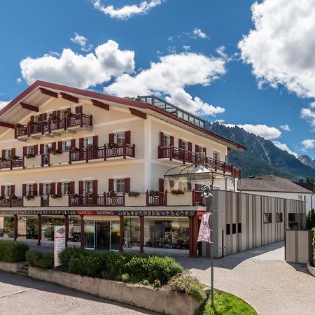 Appartementhaus Sapelza Toblach Exterior foto